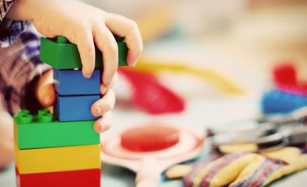 Шведско проучване показва че ако децата играят със стари играчки