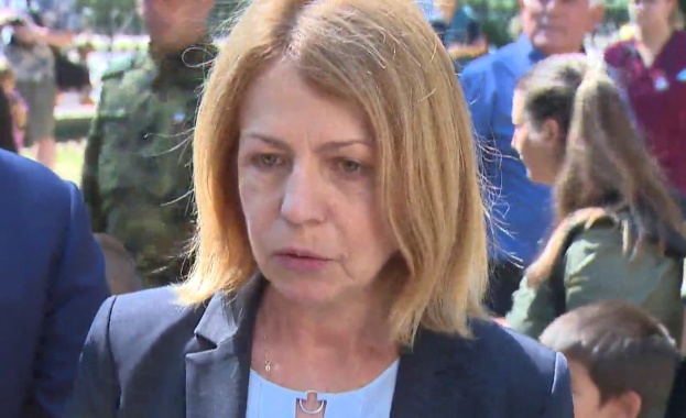 В Деня на Съединението столичният кмет Йорданка Фандъкова призова да