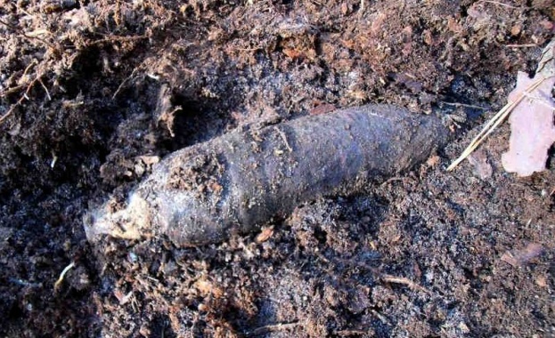 Снаряд е открит в двор на къща в Смолян Боеприпасът е