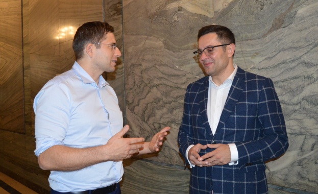 Държавата застава твърдо зад Института за компютърни науки изкуствен интелект