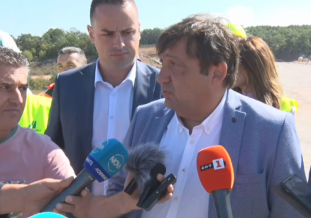 Министър Шишков: Ще прекратим практиката да се дават аванси за строителство без завършени проекти