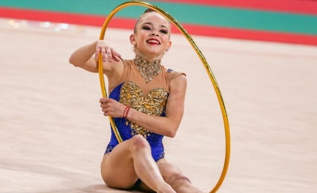 Стилияна Николова спечели титлата в многобоя на Световната купа по художествена гимнастика в Баку