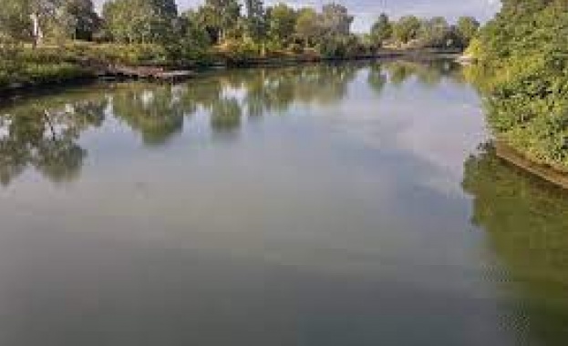 Вчера започна понижението на нивото на река Тунджа в бетонираното
