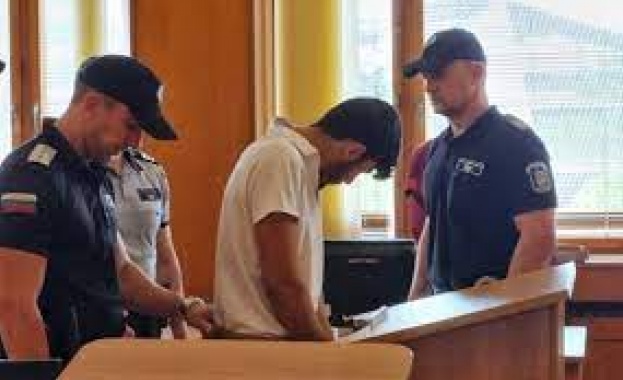 Омар Андан който е обвинен в причиняването на катастрофата с