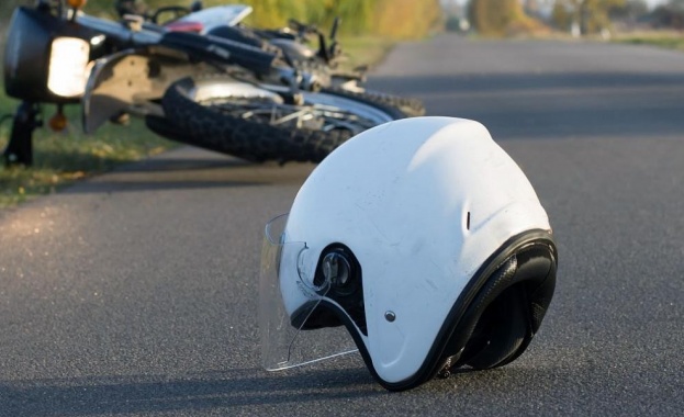 Моторист е в тежко състояние след катастрофа на магистрала „Хемус