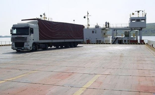 Преди ден се наложи затварянето на ферибота Оряхово Бекет