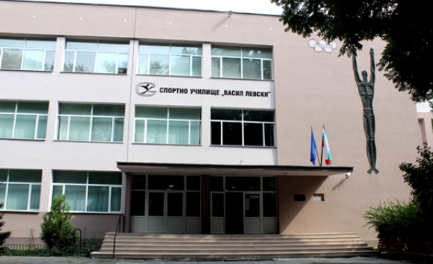 Пробите от храната в Спортното училище в град Пловдив не