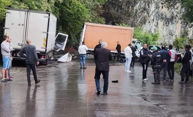Тежка катастрофа на пътя между София и Самоков