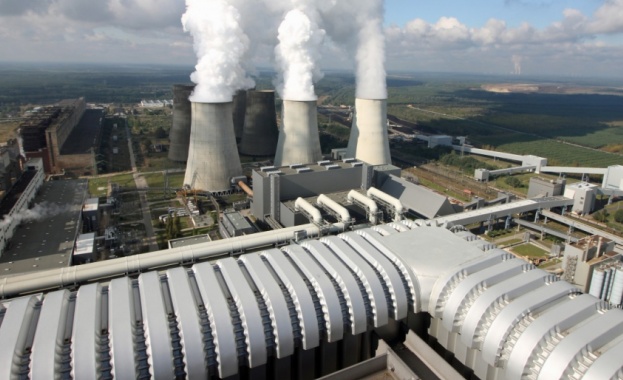 Германия запазва две от трите си все още работещи атомни централи до април 2023 г.