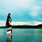 Ваня Вакари ходи по вода в „ Момне ле”