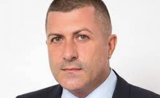 В студиото на Още от деня по БНТ Иван Денев