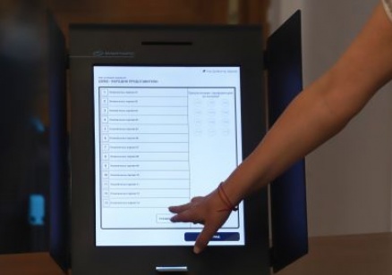 Проверени са 100% от инсталираните машини за гласуване