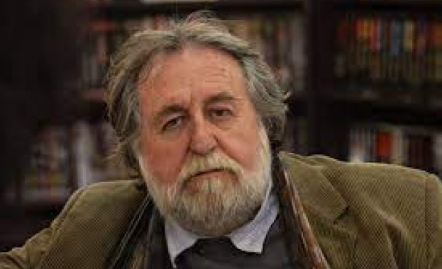 Днес трудът на преводача не се ползва с уважение Преводаческият