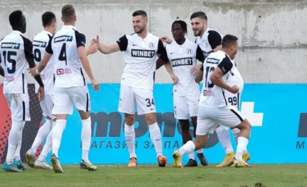 Efbet дава много леко предимство на ЦСКА 1948 срещу Локомотив Пловдив, но на „Лаута“ се очаква да паднат и голове