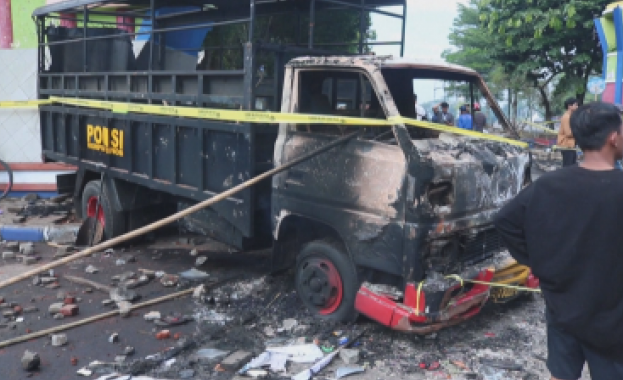 Най малко 174 са жертвите на блъсканицата и тъпканицата на футболен