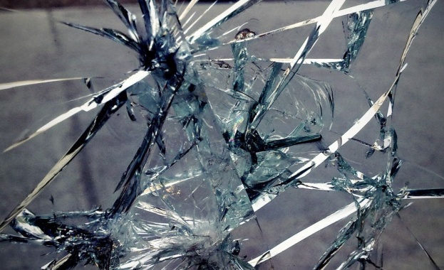 Неработещи търговски центрове в Русе станаха обект на вандалски прояви