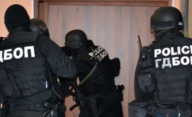 Акция на дирекция Борба с организираната престъпност в Казанлък По