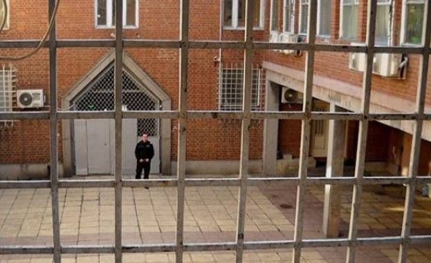 Синдикатът на служителите в затворите в България ССЗБ отново обяви