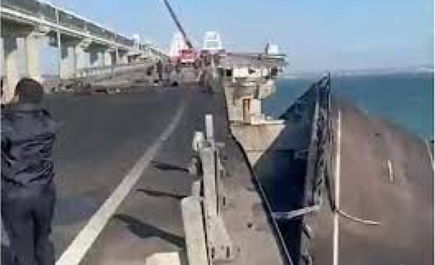 Днес движението по Кримския мост ще бъде възобновено за автомобили