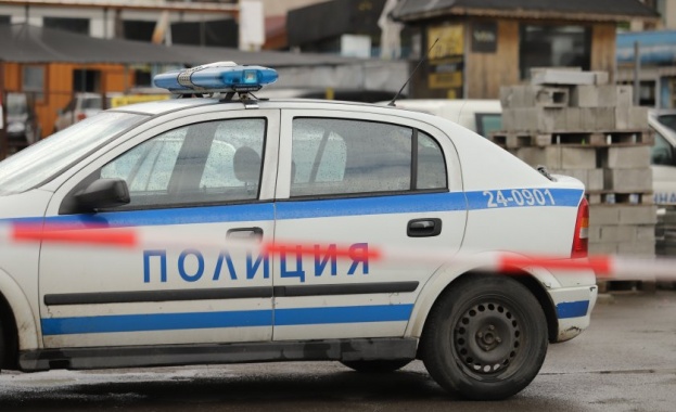 Рано сутринта на 8 октомври полицейски патрул бил извикан в