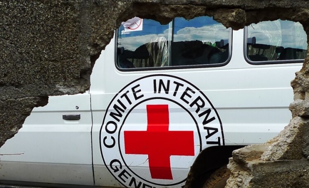 Международният комитет на Червения кръст обяви че спира дейността си