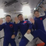 Урок от Космоса: Тайконавти ще преподават на деца