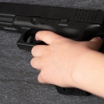 Стрелба в училище, пистолет е открит в раницата на ученик в Хасково