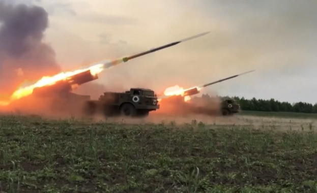 Министрите на отбраната на 14 държави сред които и България