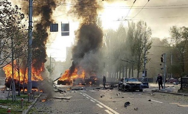 Селище в района на украинската столица Киев е било обстрелвано