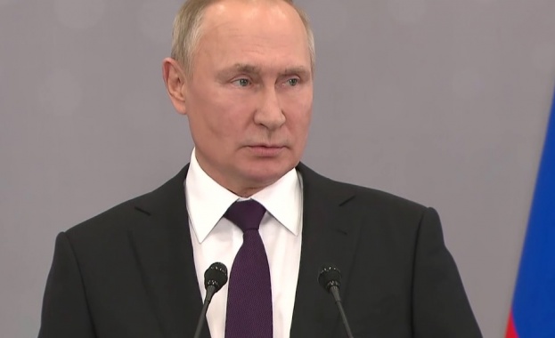 Путин: Границата трябва да бъде защитена, всички опити за нарушаването й ще бъдат предотвратявани бързо и ефективно Путин: Границата трябва да бъде защитена, всички опити за нарушаването й ще бъдат предотвратявани бързо и ефективно