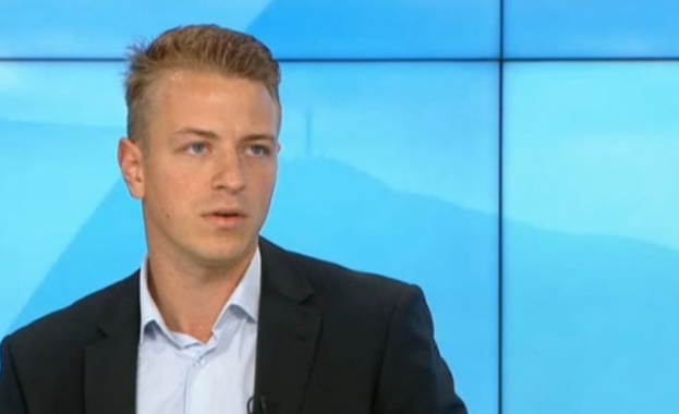 DDoS атаката претоварва ресурсите на мрежата или съответно на устройството