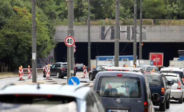 Подготвят проект за алтернативно приоритетно трасе което да намали задръстването