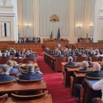 Бойко Борисов и Димитър Аврамов официално са се отказали от имунитетите си 