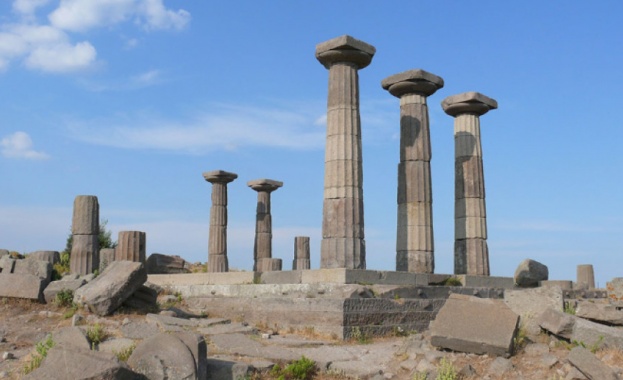 Къде се намира Асос