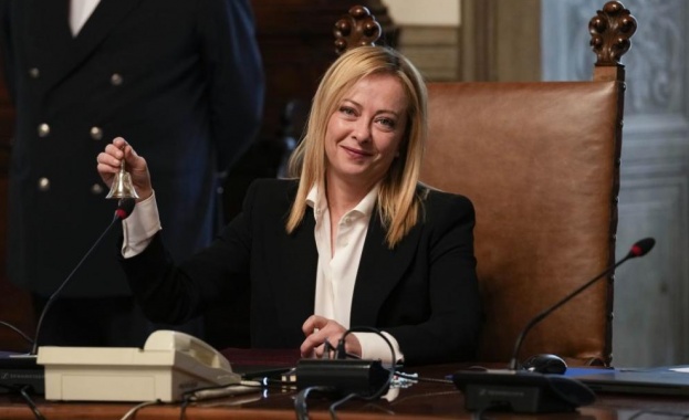 Новият министър председател на Италия Джорджия Мелони пое официално задълженията си