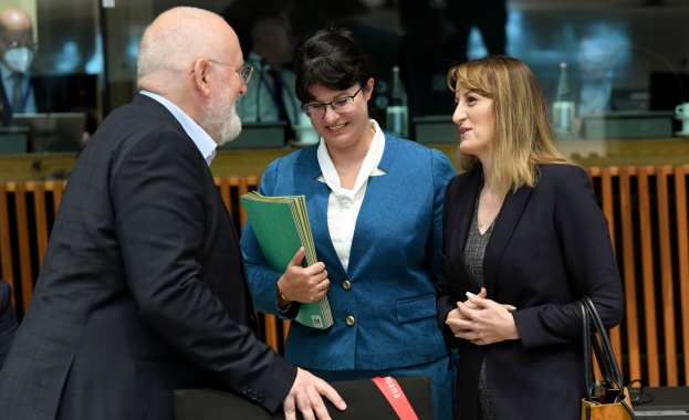 Министър Карамфилова участва в редовното заседание на Съвета на Европейския