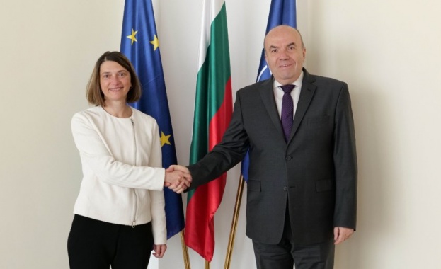 Министърът на външните работи Николай Милков проведе среща с Агнеза