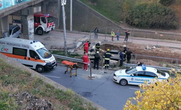 Възрастна жена пострада след като падна в един от централните