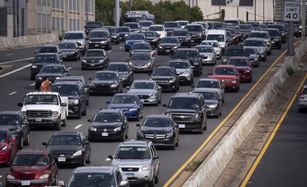 От 2035 година продажбата на нови автомобили с вътрешно горене