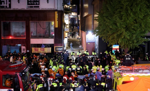 Най-малко 151 души са загинали, а 82 са ранени в южнокорейската столица Сеул