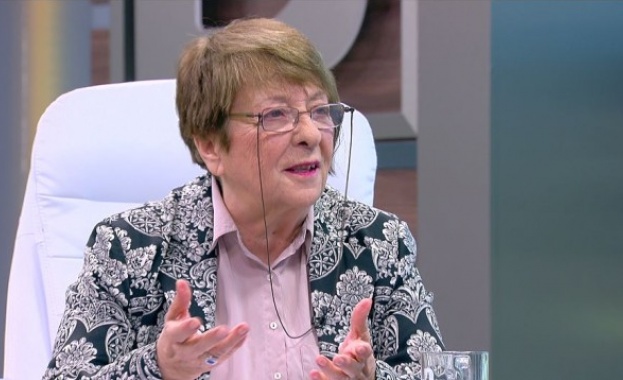 Македонският език трудно може да бъде приет в България защото