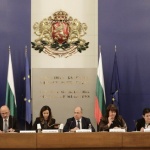 След тристранния съвет: Социалните плащания се запазват, синдикатите настояват за вдигане на минималната заплата