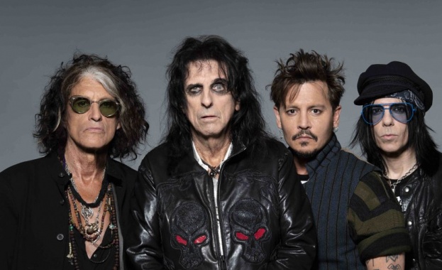 На 12 юни 2023 г американската супергрупа Hollywood Vampires ще