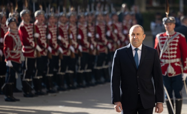 Президентът Румен Радев отправи приветствие по случай Деня на народните