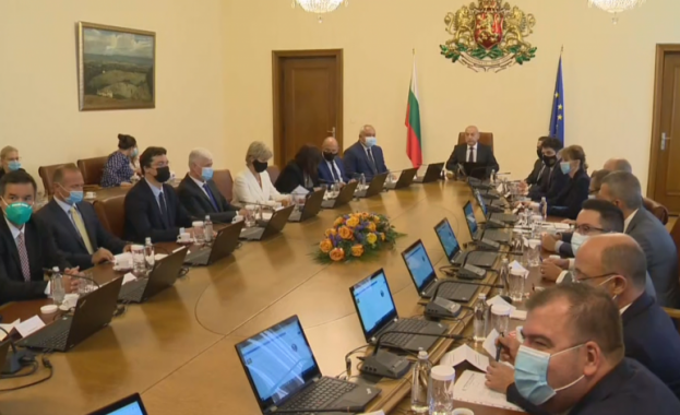 Законът за удължаване на разпоредби от Бюджет 2022 е внесен