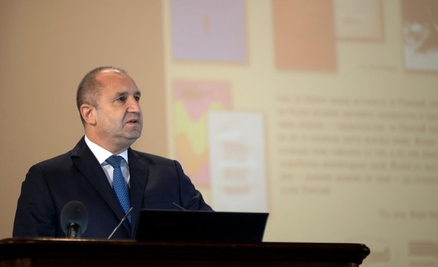 Българската академия на науките носи днес с делата си заветите