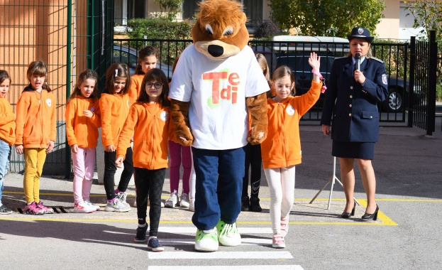 С открит урок по безопасност на движението по пътищата в