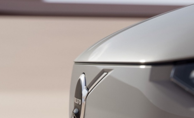 Volvo продължава да разкрива частични подробности за изцяло новото си