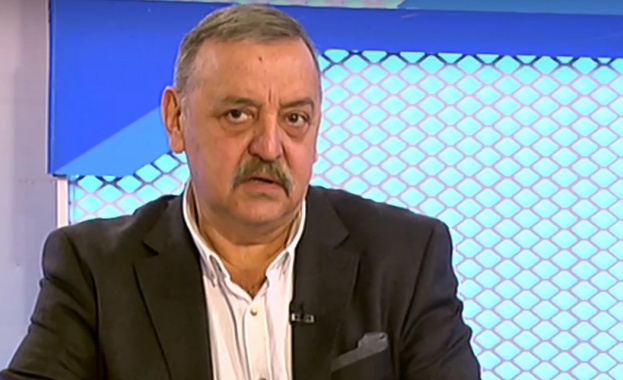 Тодор Кантарджиев: Имам чувството, че започнат ли да намаляват случаите на грип, ще започнат да се увеличават случаите на коронавирус Тодор Кантарджиев: Имам чувството, че започнат ли да намаляват случаите на грип, ще започнат да се увеличават случаите на коронавирус