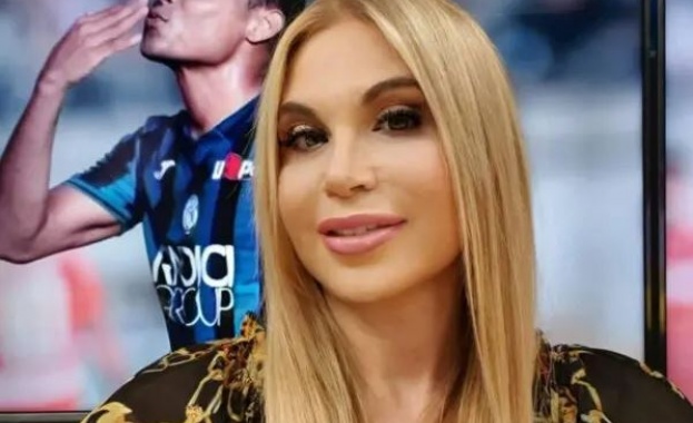 Светът е футбол Всички говорят и мислят за играта Сърцата